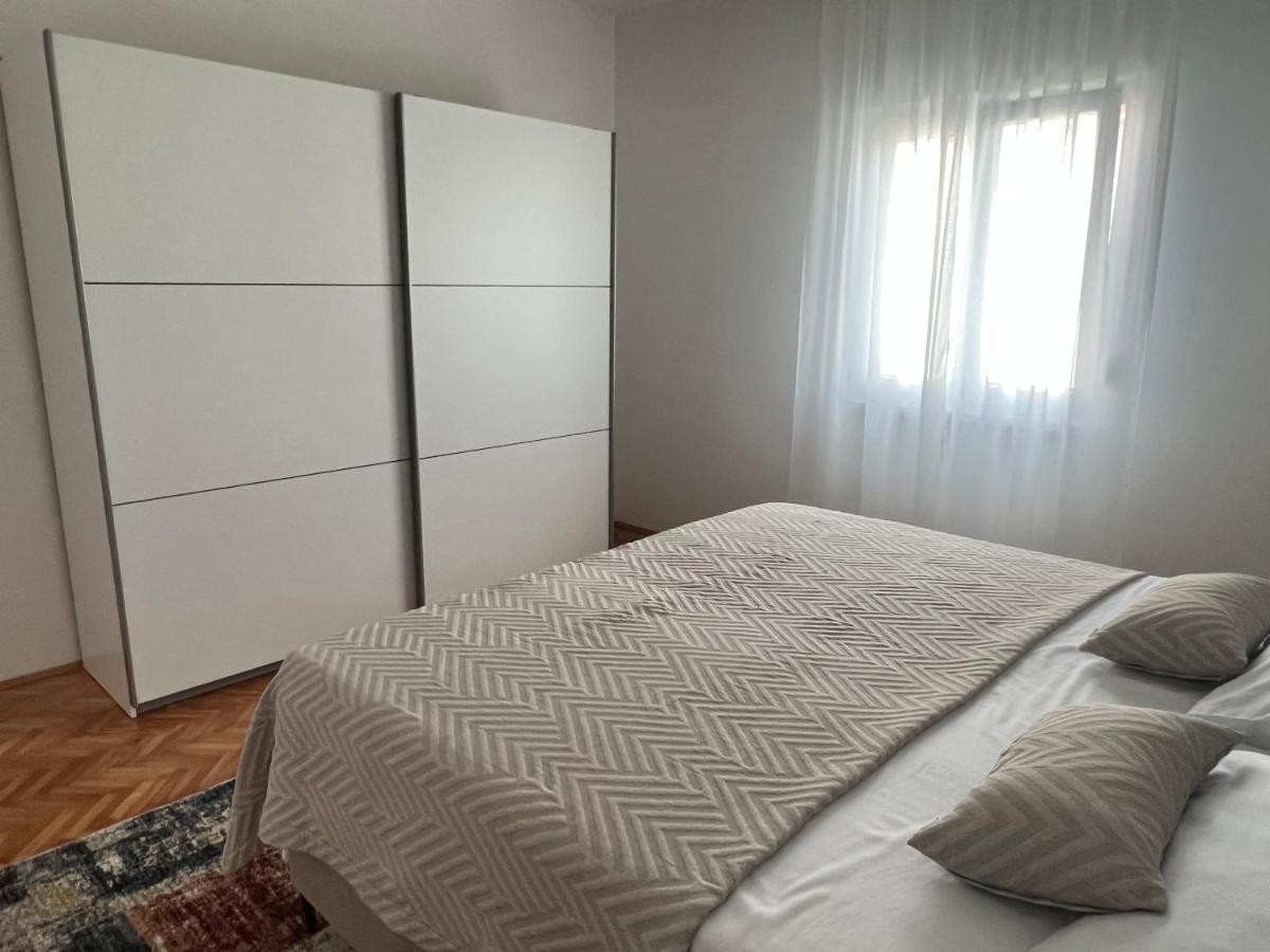 Apartments Javorska Kaštela エクステリア 写真