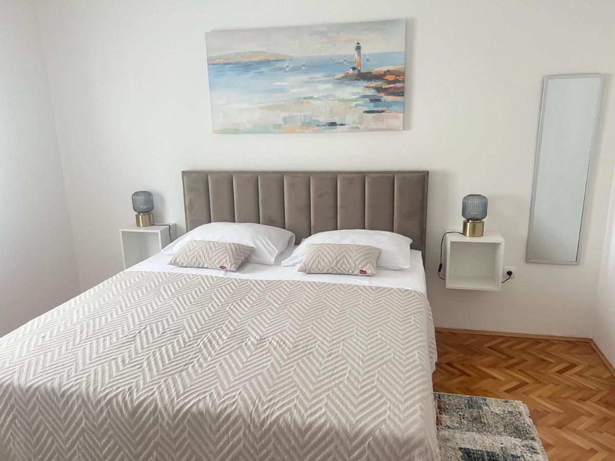 Apartments Javorska Kaštela エクステリア 写真