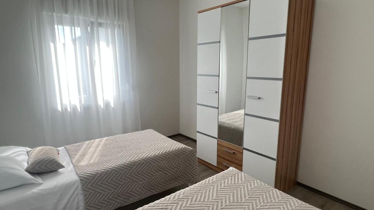 Apartments Javorska Kaštela エクステリア 写真