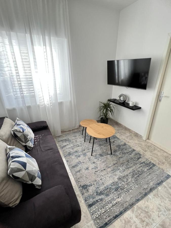 Apartments Javorska Kaštela エクステリア 写真
