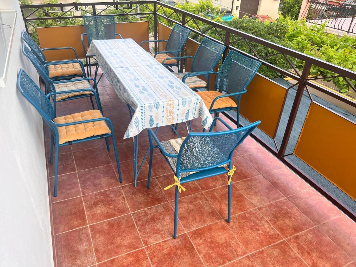 Apartments Javorska Kaštela エクステリア 写真