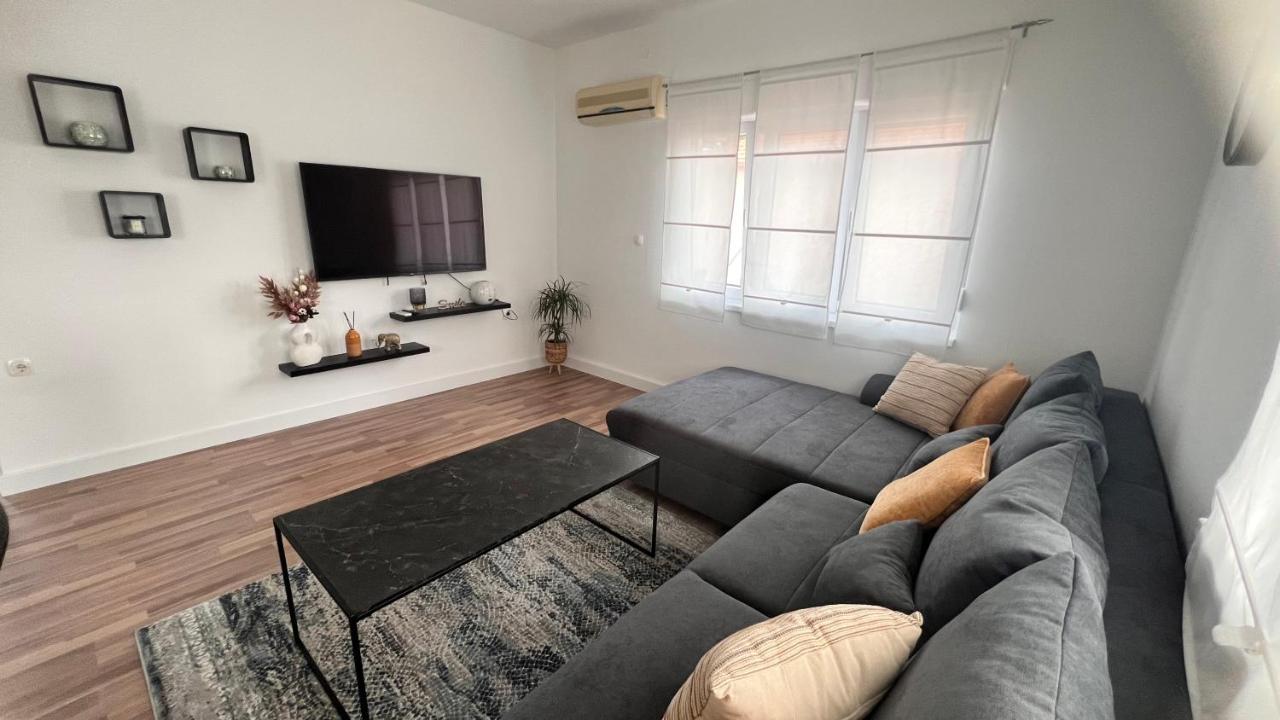 Apartments Javorska Kaštela エクステリア 写真