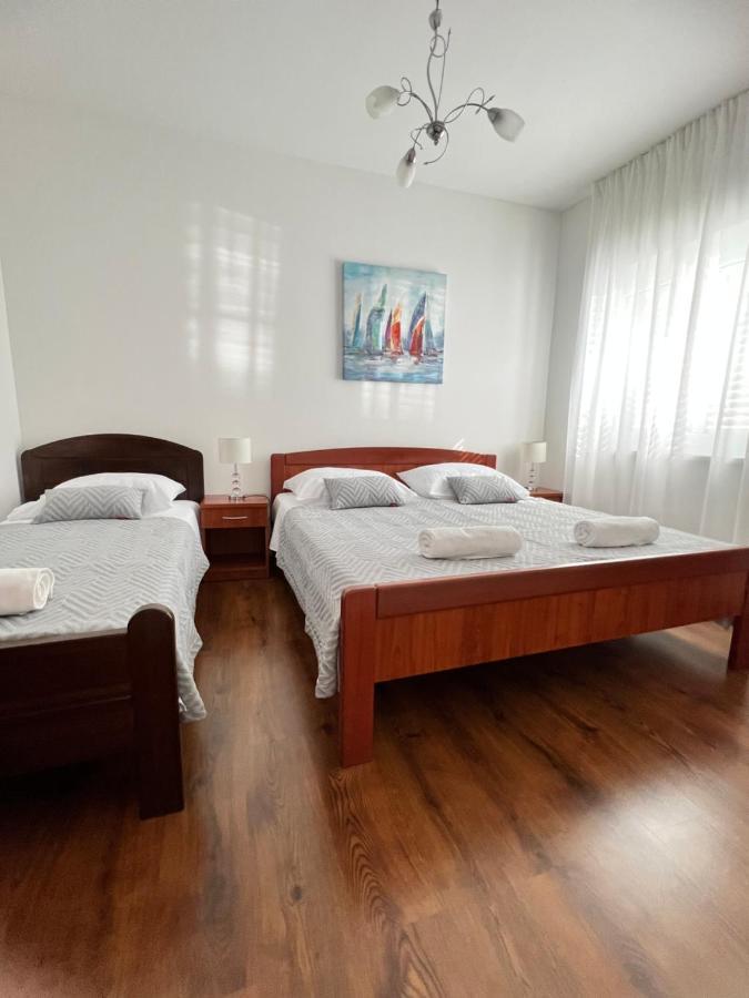 Apartments Javorska Kaštela エクステリア 写真